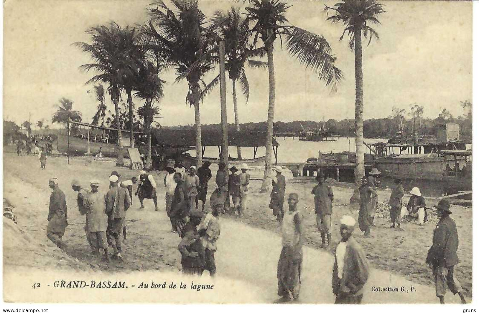 Grand Bassam Au Bord De La Lagune - Senegal