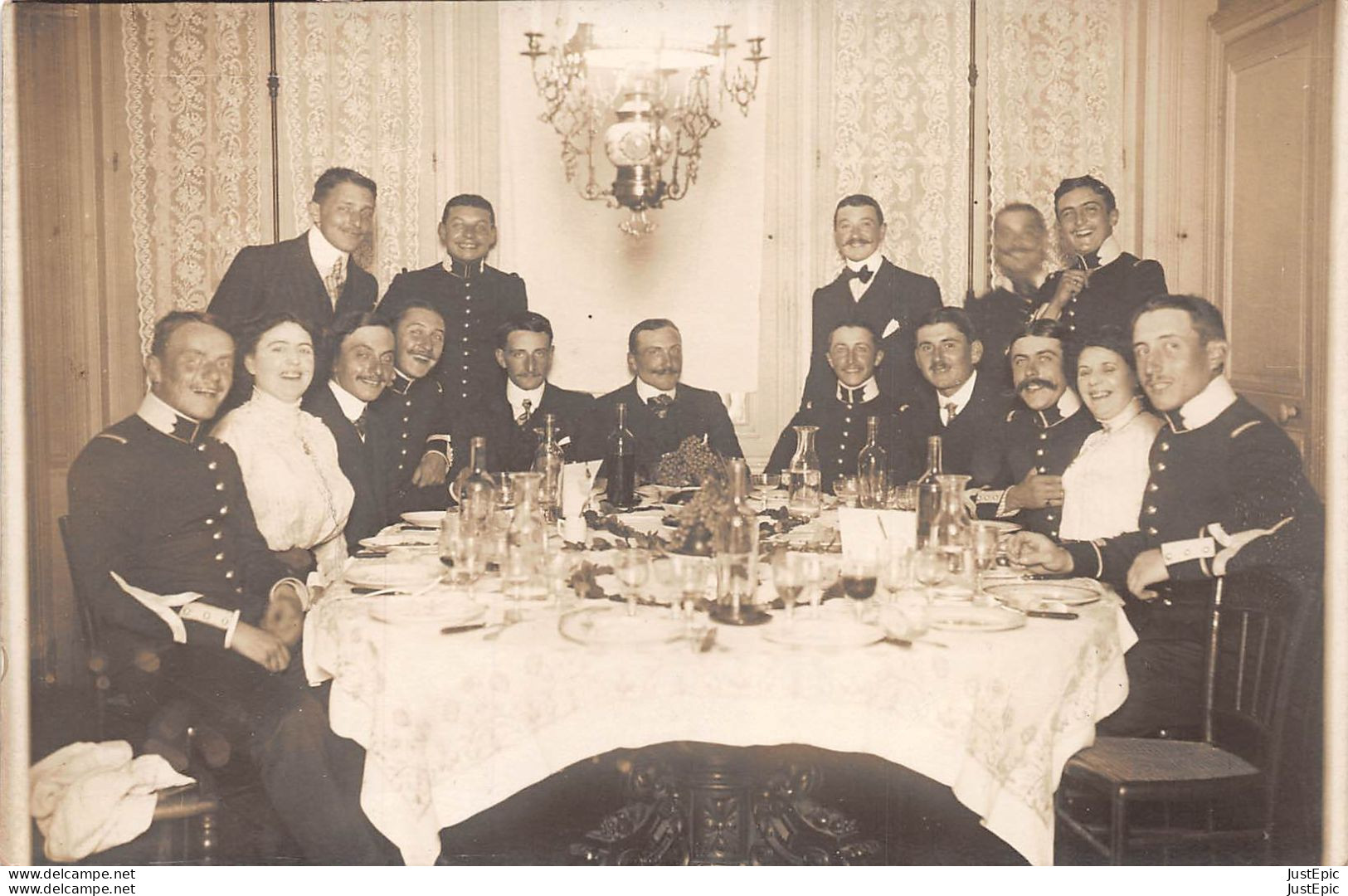 Militaria/ Carte-Photo Ancienne - Diner D'officiers Dragons - Characters