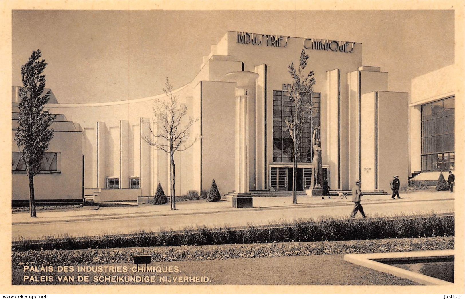 Exposition Universelle 1935 - PALAIS DES INDUSTRIES CHIMIQUES  PALEIS VAN DE SCHEIKUNDIGE NIJVERHEID. Cpa - Expositions Universelles