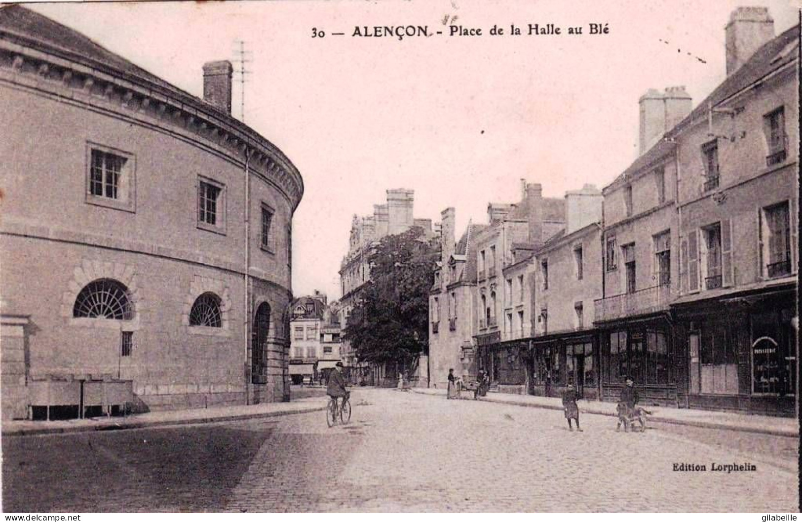 61 - Orne -  ALENCON -  Place De La Halle Au Blé - Alencon