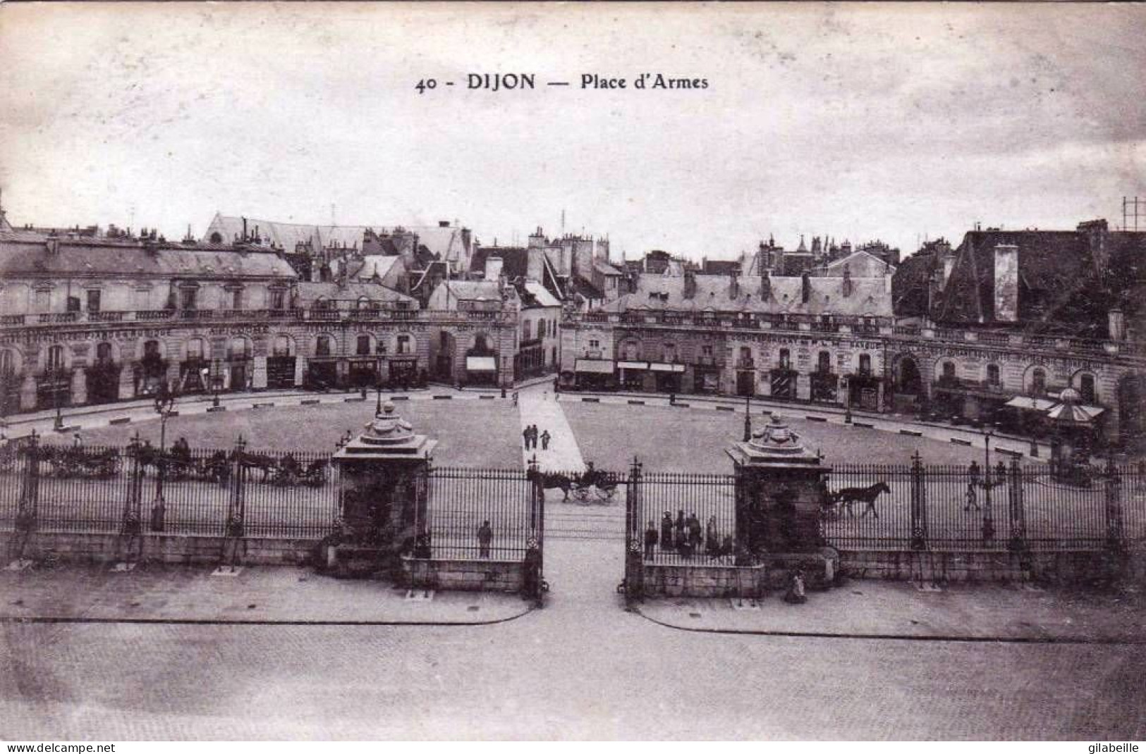 21 - Cote D Or -  DIJON -  Place D Armes - Dijon