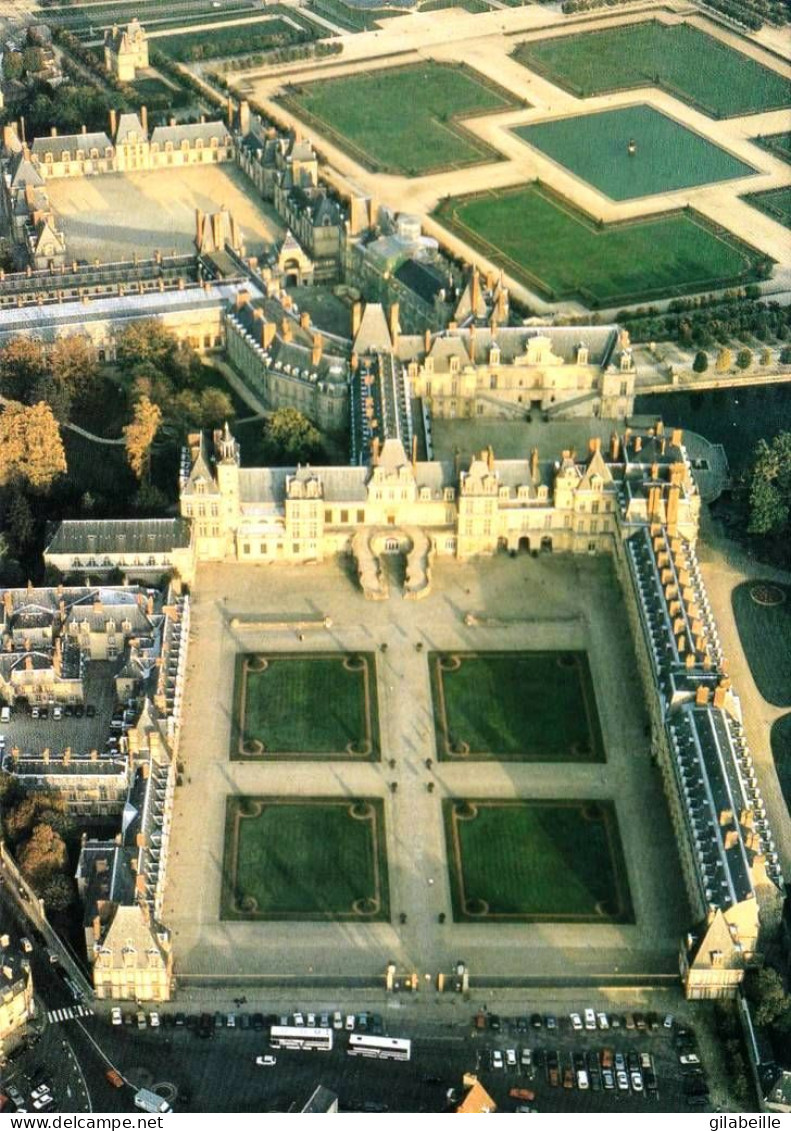 77 - Seine Et Marne - Chateau De FONTAINEBLEAU - Vue Aerienne - Fontainebleau