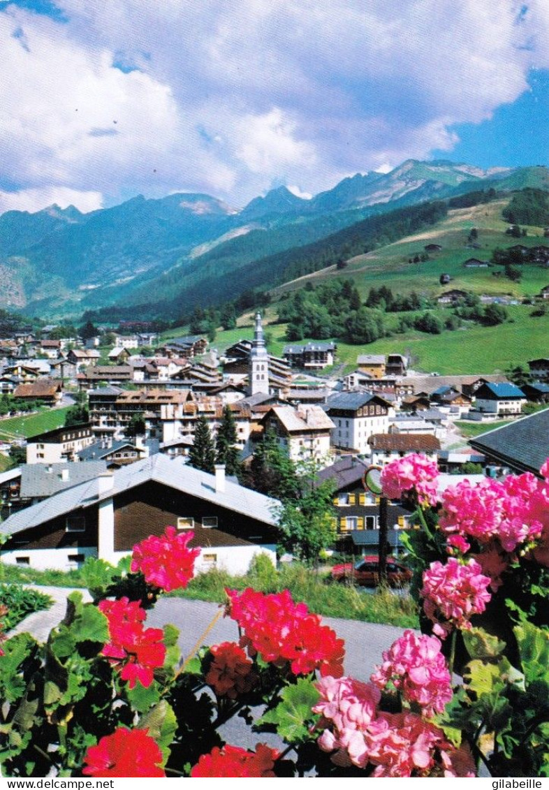 74 - Haute Savoie -  LA CLUSAZ -  Vue Generale Et La Chaine Des Aravis - La Clusaz