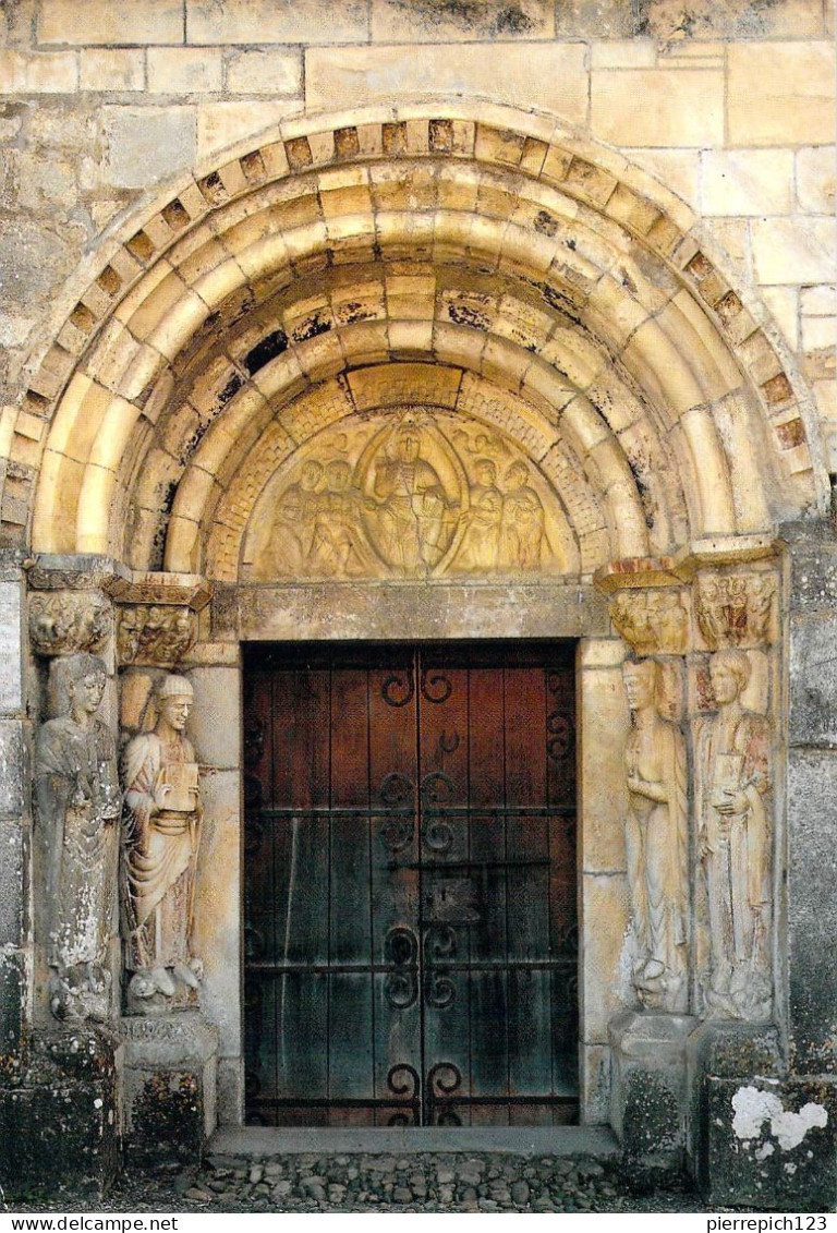31 - Valcabrère - Eglise Saint Just (XIIe Siècle), Le Portail - Autres & Non Classés