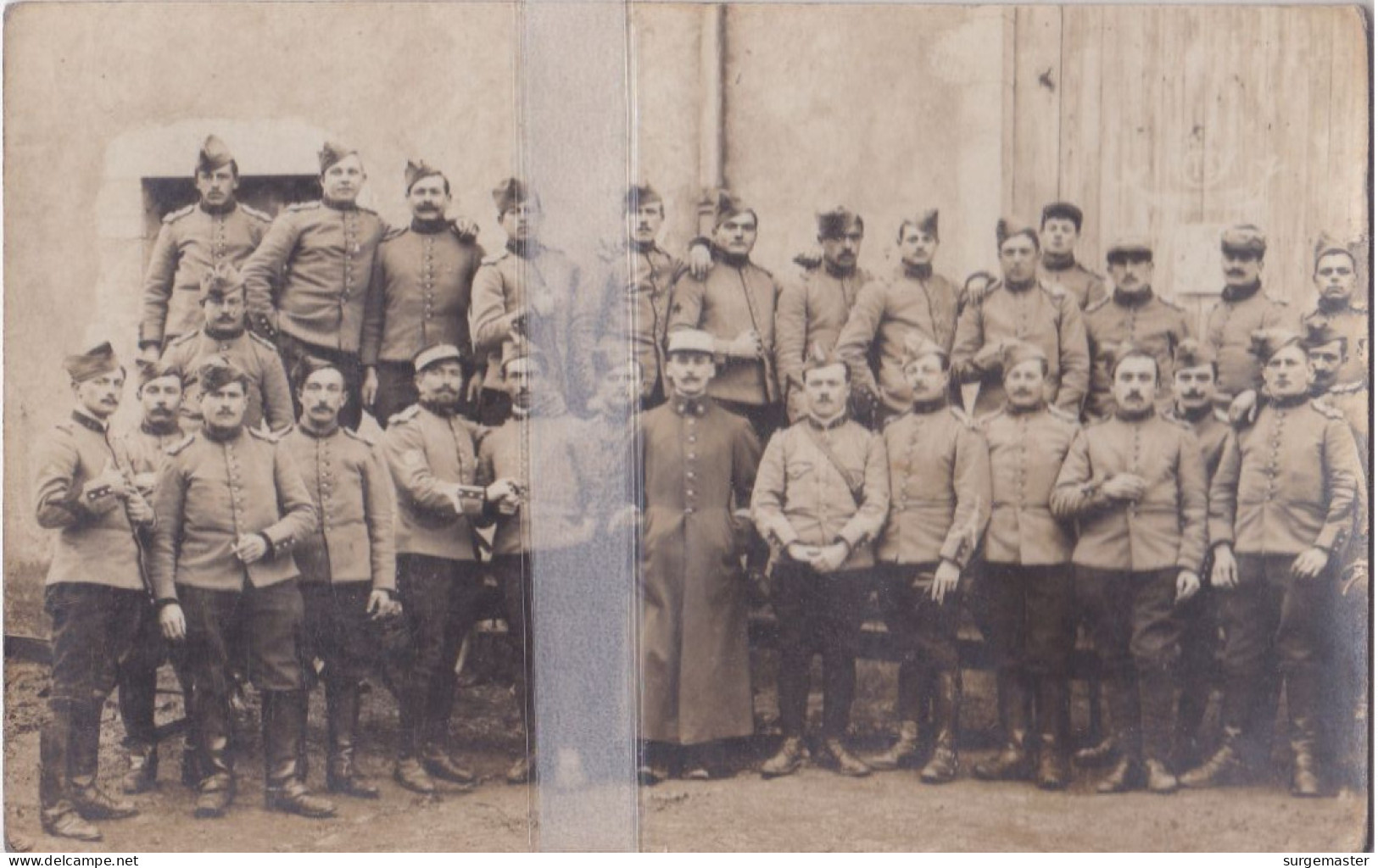 CPA PHOTO MILITAIRES A IDENTIFIER - Régiments