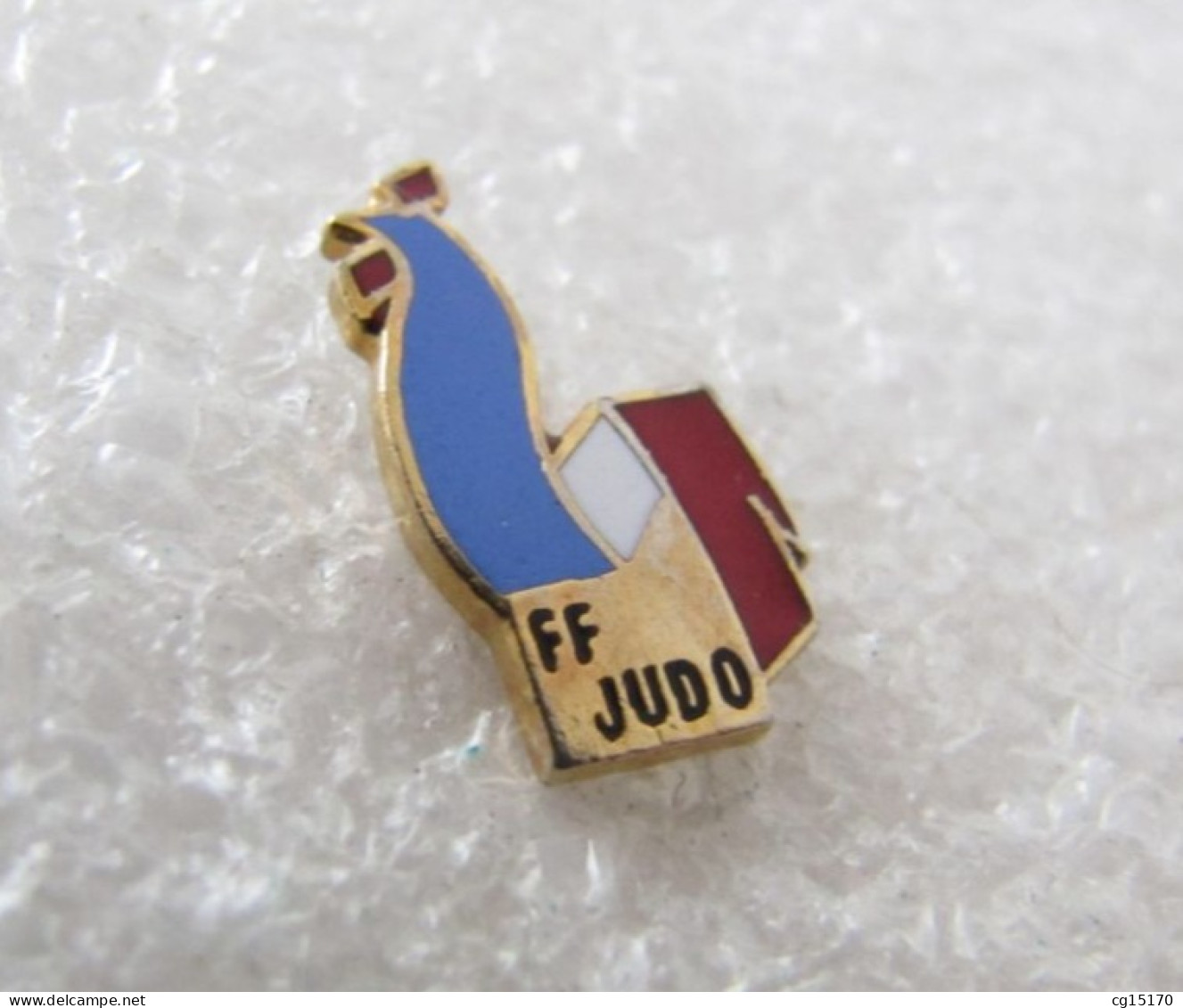 PIN'S   ANIMAUX   COQ  FÉDÉRATION FRANÇAISE DE JUDO  Email Grand Feu - Judo