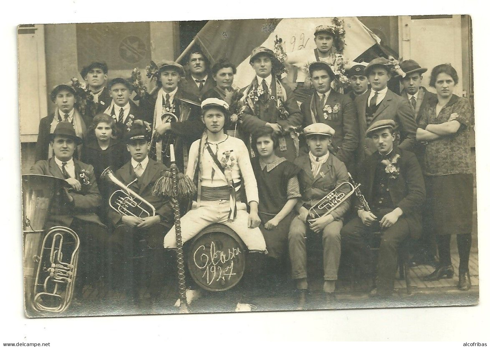 CPA Photo Groupe De Conscrits Classe 1927 Instruments De Musique - Autres & Non Classés