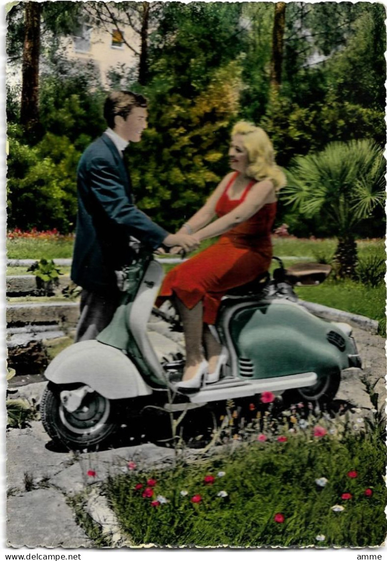 Vintage Postcard    *  Scooter (Mobylette - Vespa)  (CPM) - Motos