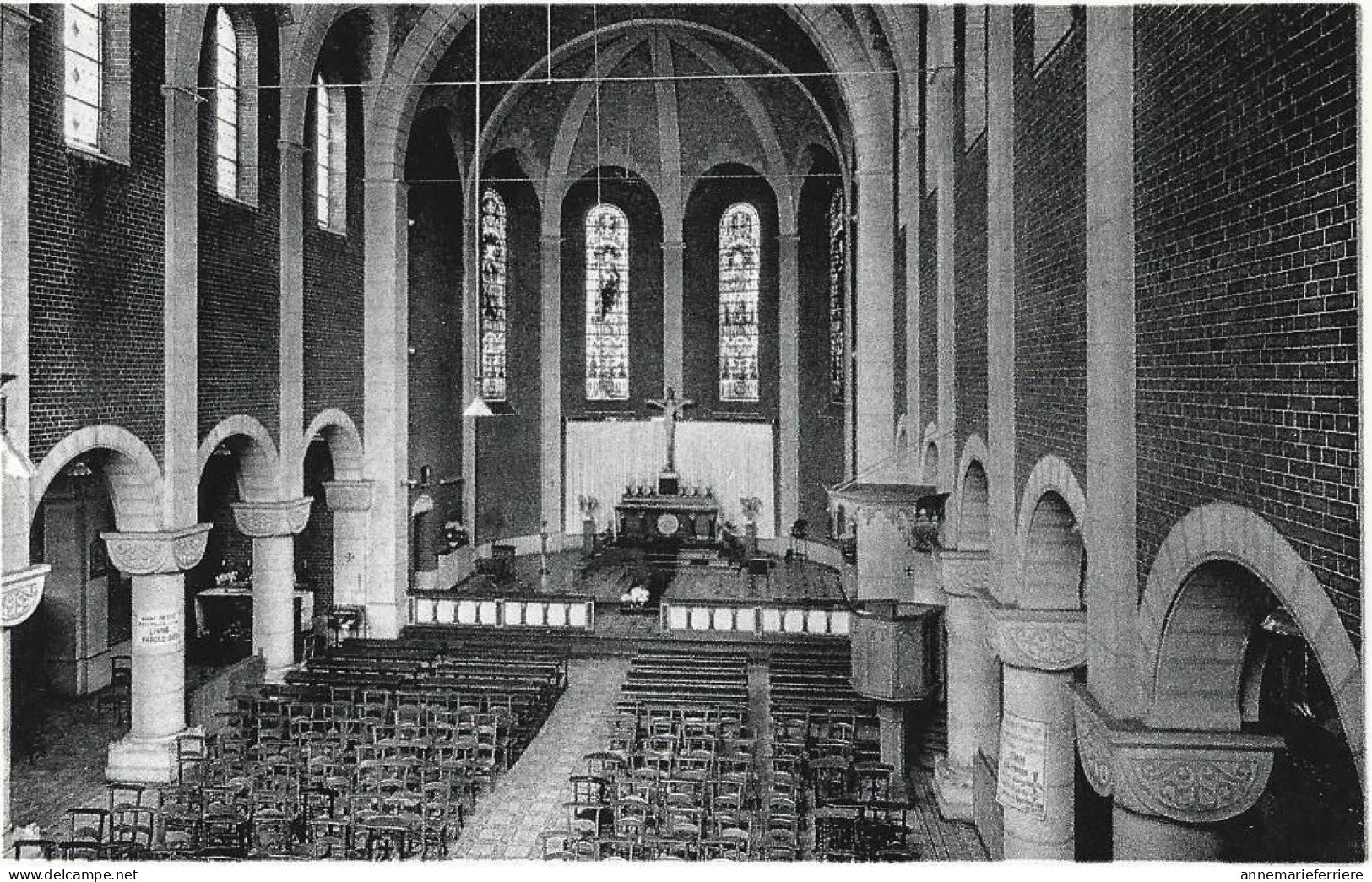 Hautrages Etat Interieur De L'Eglise Du Sacre Coeur - Saint-Ghislain