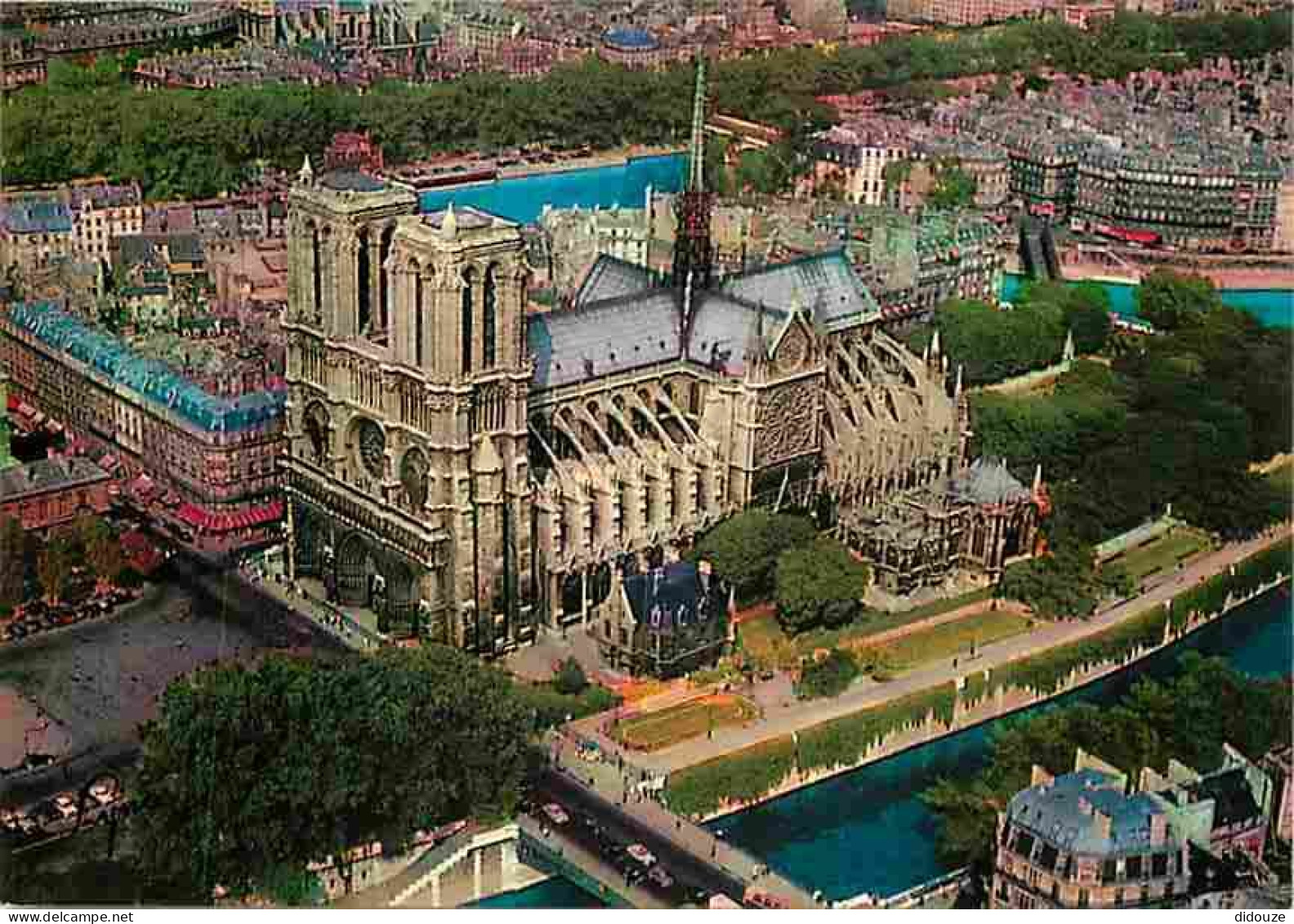 75 - Paris - Cathédrale Notre Dame - Vue Aérienne - Carte Neuve - CPM - Voir Scans Recto-Verso - Notre Dame De Paris