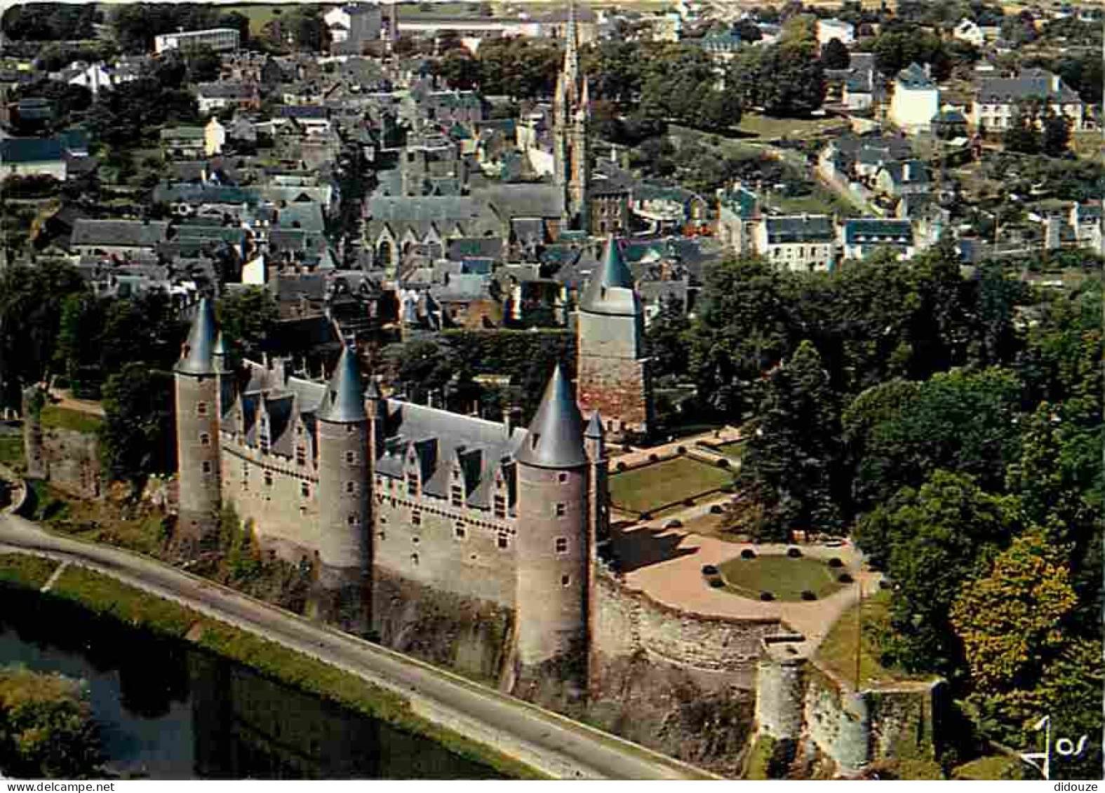 56 - Josselin - Le Château - Vue Aérienne - Carte Neuve - CPM - Voir Scans Recto-Verso - Josselin
