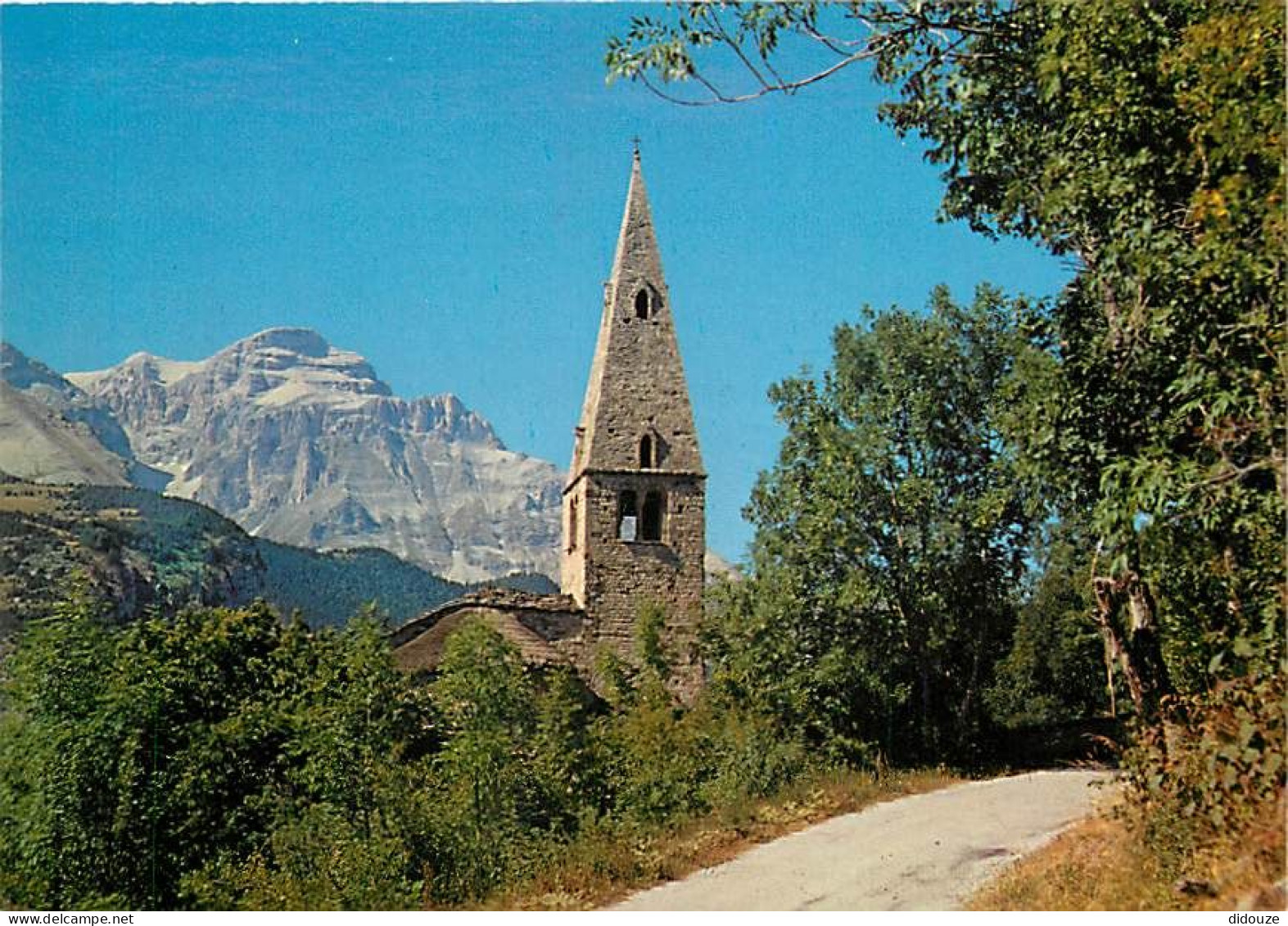 05 - Saint Disdier En Dévoluy - La Mère Eglise - CPM - Voir Scans Recto-Verso - Other & Unclassified