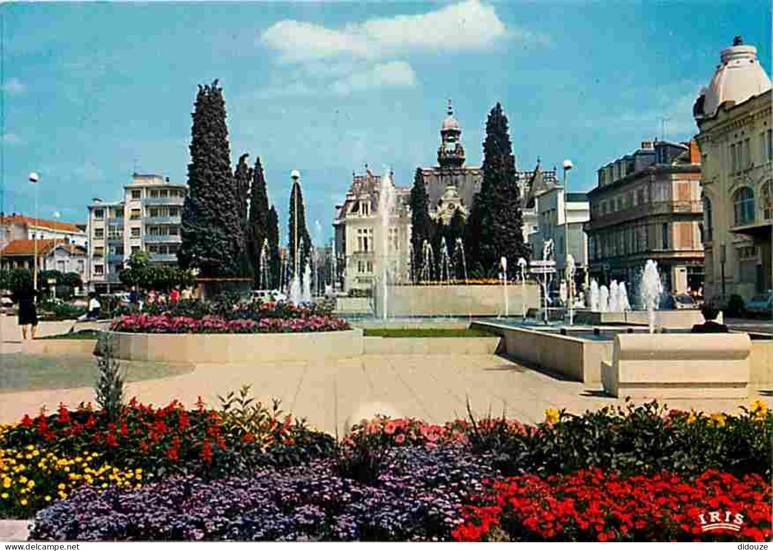 03 - Vichy - La Place Charles De Gaulle - Les Jets D'eau - Massifs Floraux - Fleurs - Carte Neuve - CPM - Voir Scans Rec - Vichy