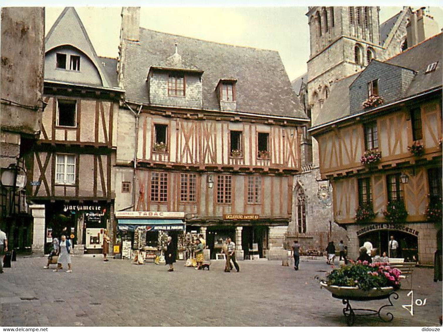 56 - Vannes - CPM - Voir Scans Recto-Verso - Vannes