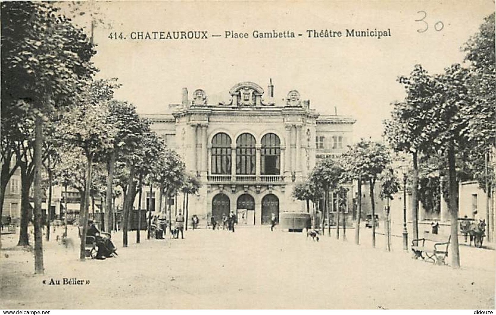 36 - Chateauroux - Place Gambetta - Théâtre Municipal - Animée - CPA - Voir Scans Recto-Verso - Chateauroux