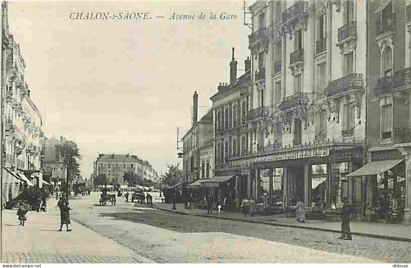 71 - Chalon Sur Saone - Avenue De La Gare - Animée - CPA - Voir Scans Recto-Verso - Chalon Sur Saone