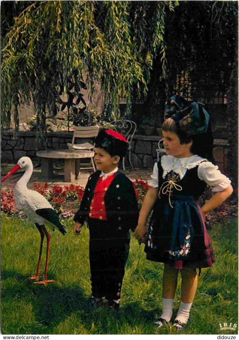Folklore - Alsace - Enfants - Cigogne - CPM - Voir Scans Recto-Verso - Kostums