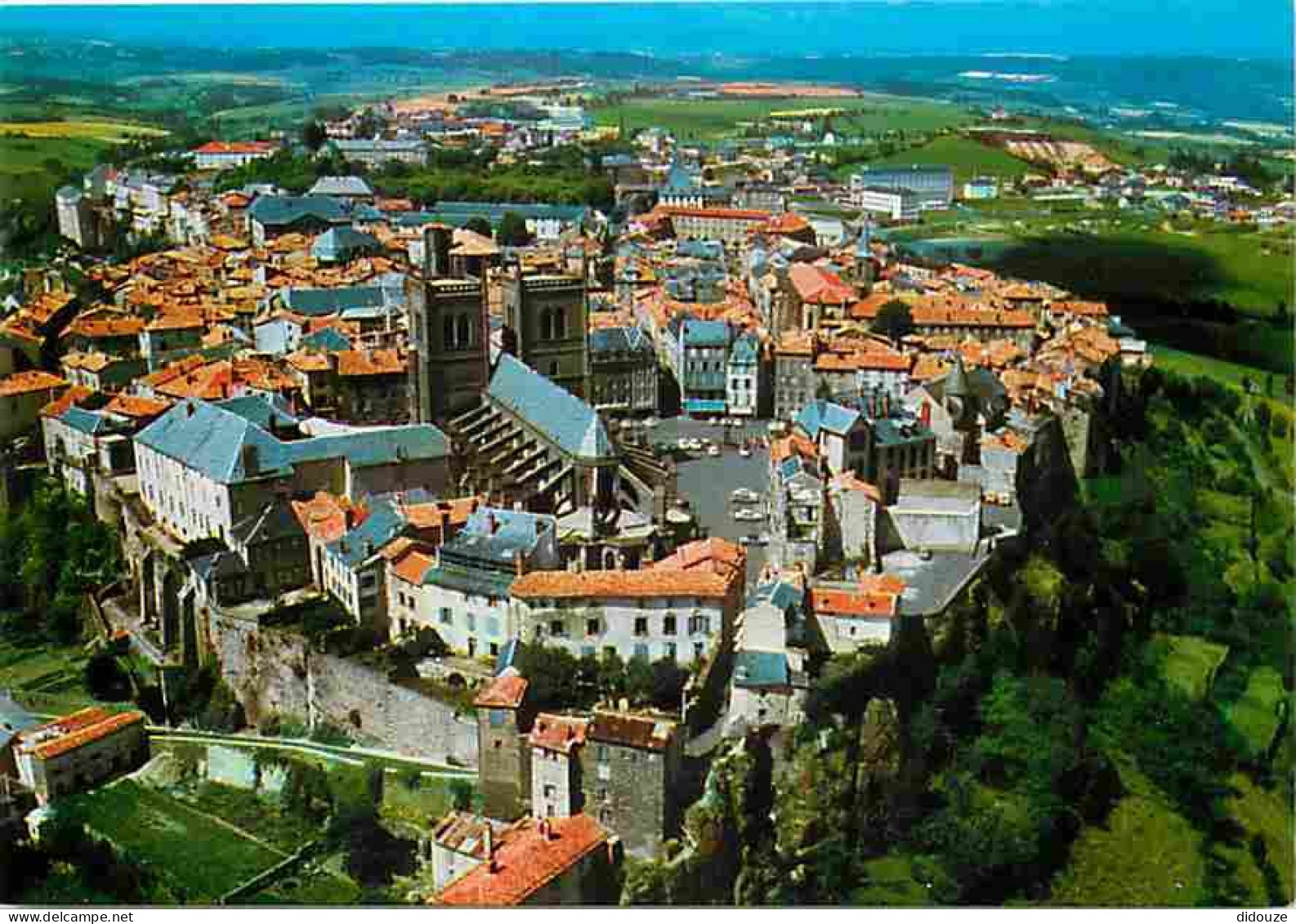 15 - Saint Flour - Vue Générale Aérienne - Carte Neuve - CPM - Voir Scans Recto-Verso - Saint Flour