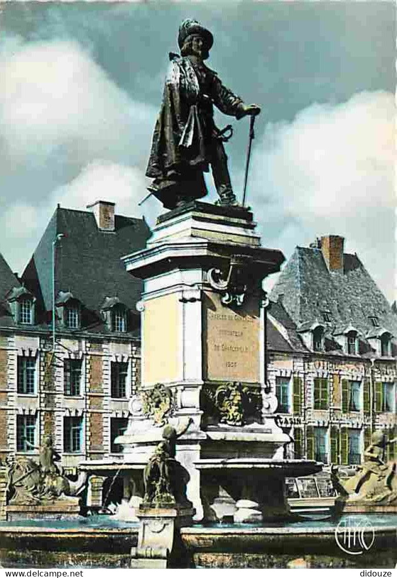 08 - Charleville Mézières - La Place Ducale - La Statue De Charles De Gonzague - CPM - Voir Scans Recto-Verso - Charleville