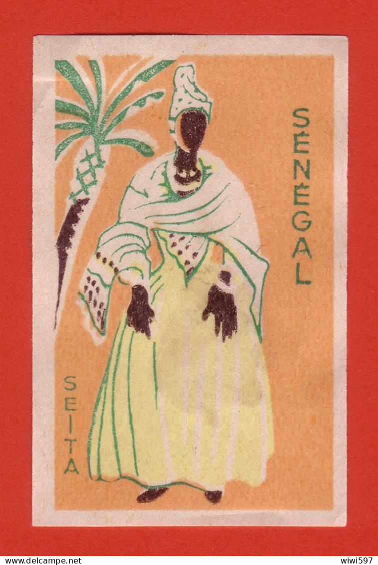 ÉTIQUETTE DE BOITE D'ALLUMETTES COSTUMES FÉMININS - SÉNÉGAL - Scatole Di Fiammiferi - Etichette