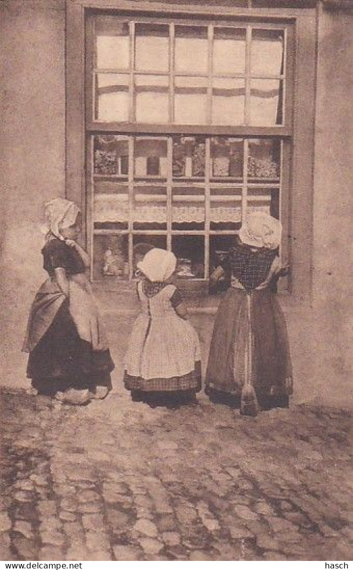 1850417Zeeland, Voor Het Snoepwinkeltje (poststempel 1913) - Autres & Non Classés