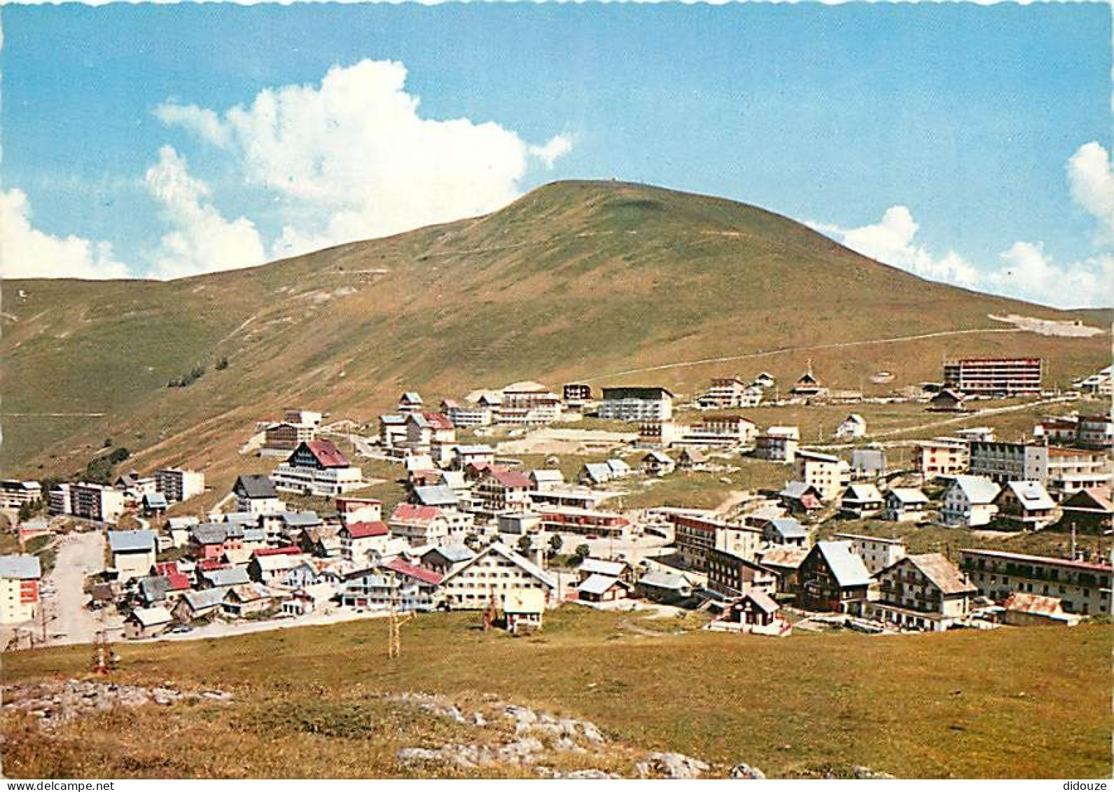 38 - Alpe D'Huez - Vue D'ensemble De La Station, Et Le Signal D'Huez - Carte Neuve - CPM - Voir Scans Recto-Verso - Autres & Non Classés