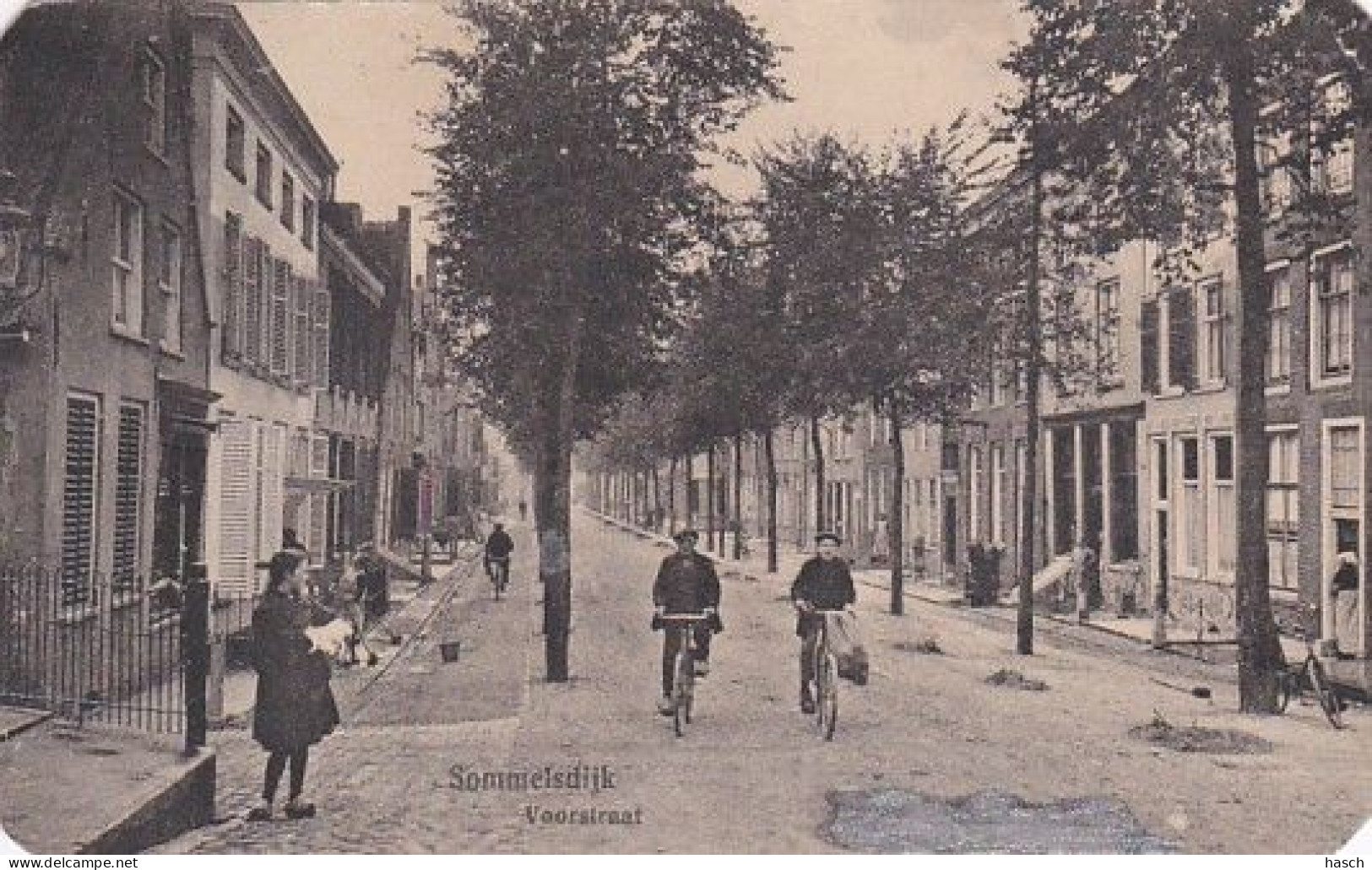 185490Sommelsdijk, Voorstraat. (poststempel 1928)(zie Hoeken, Rechtsonder En Achterkant) - Autres & Non Classés