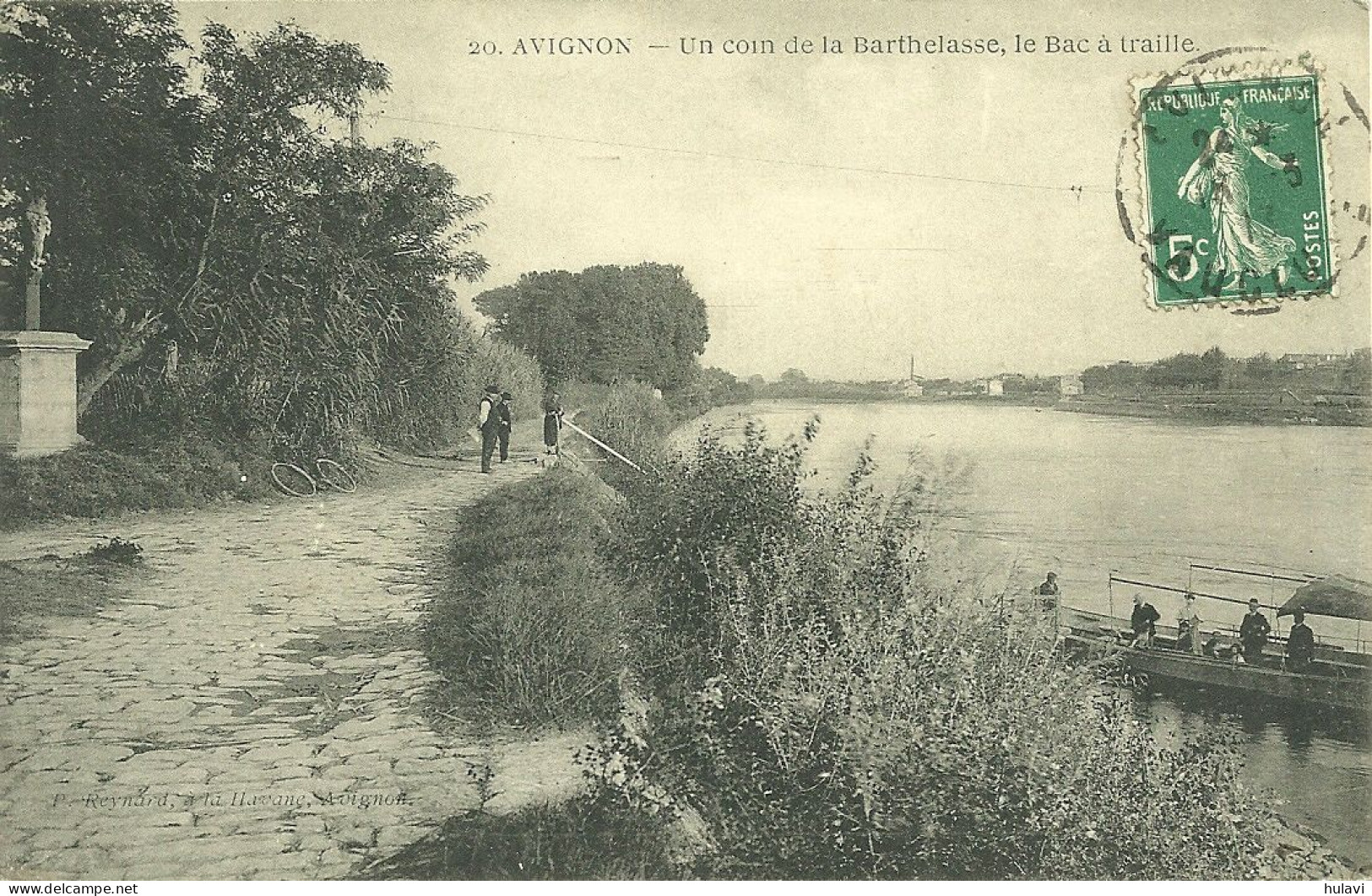 84  AVIGNON - UN COIN DE LA BARTHELASSE, LE BAC A TRAILLE (ref 2682) - Avignon