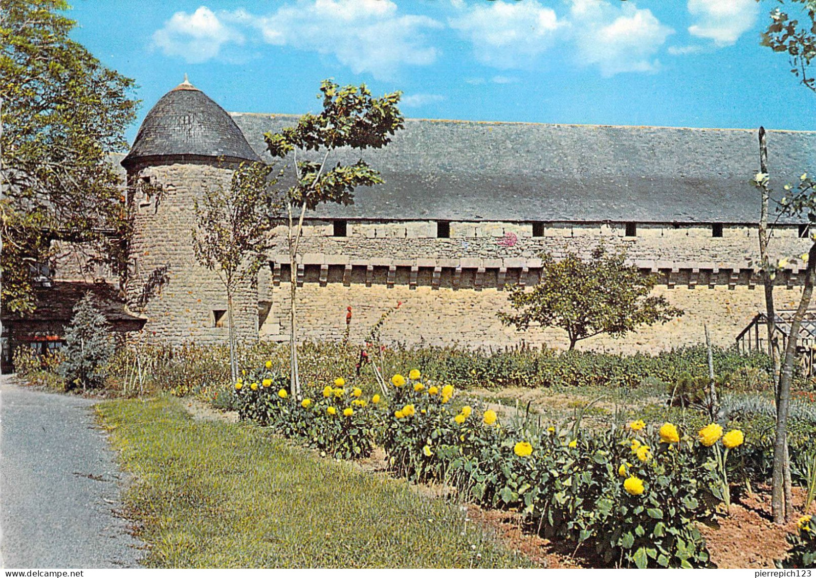44 - Guérande - Le Château De Careil - Le Mure De Défense (XIVe Siècle) - Guérande