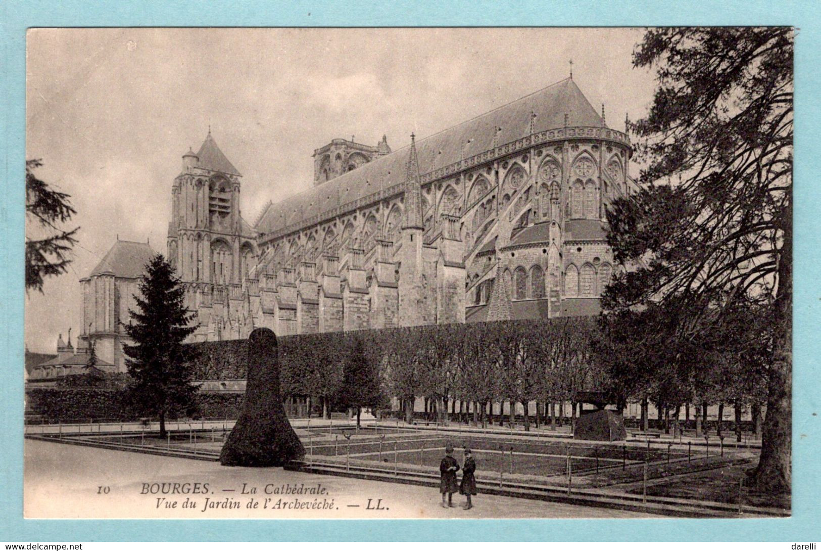 CP 18 - Bourges - La Cathédrale - Vue Du Jardin De L'Archevêché - LL - Bourges