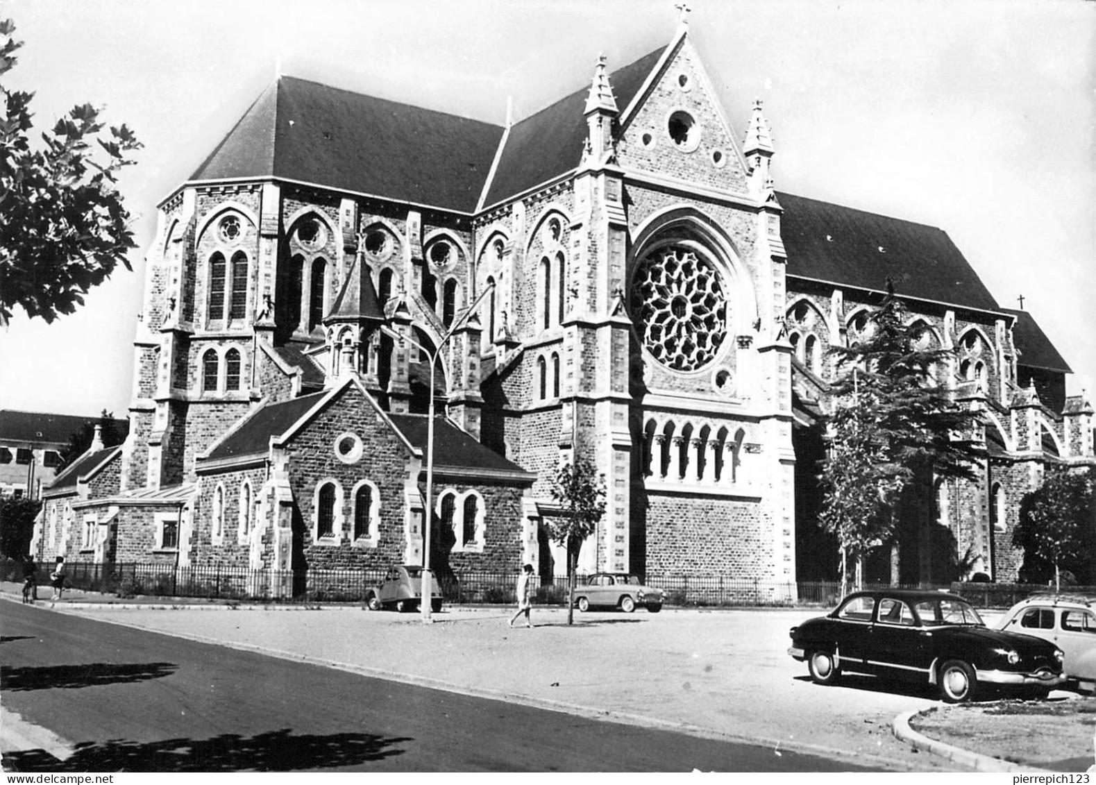 44 - Saint Nazaire - L'Eglise - Saint Nazaire