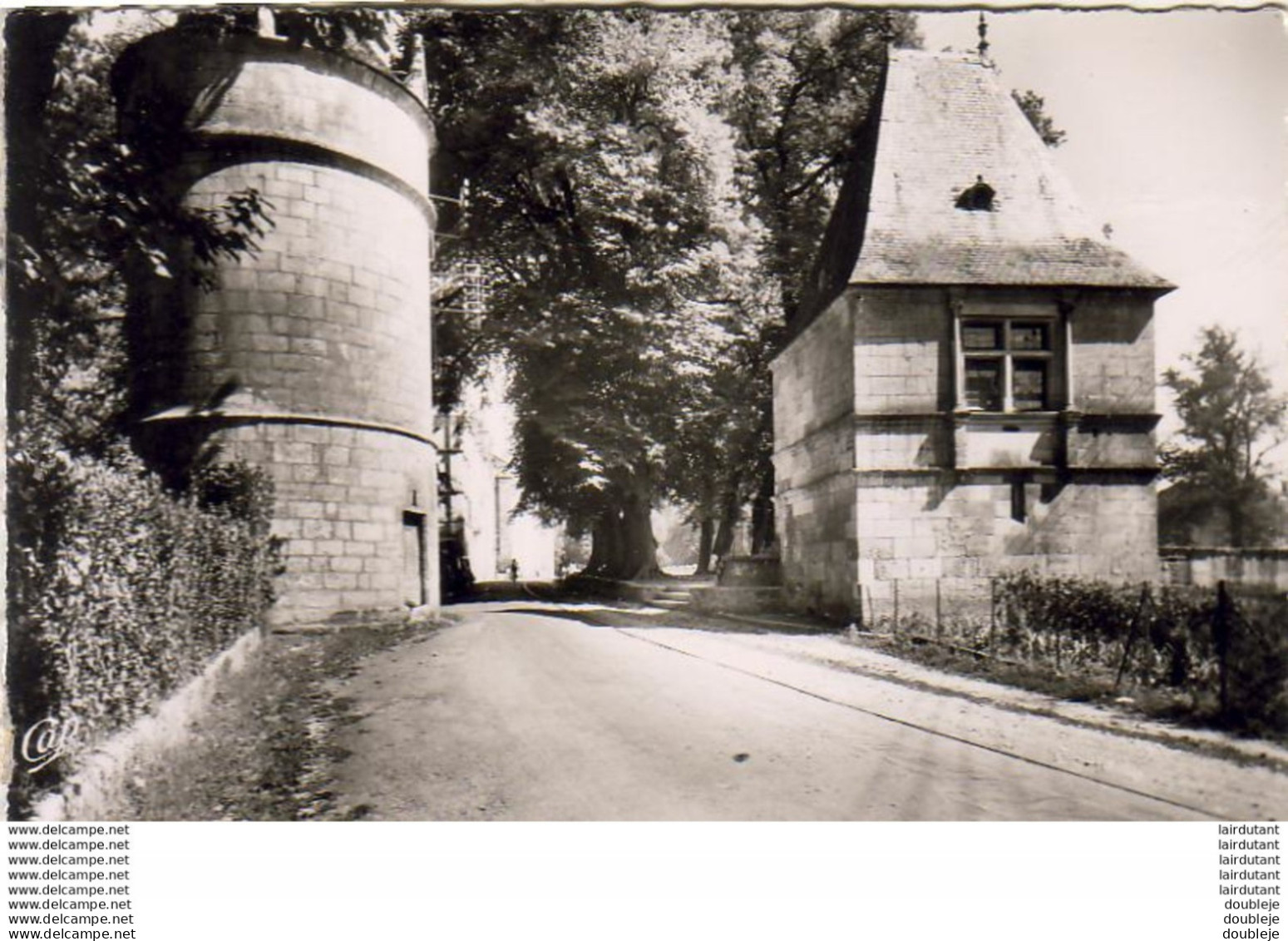 D24  BRANTÔME   La Tour Et Le Pavillon Renaissance - Brantome