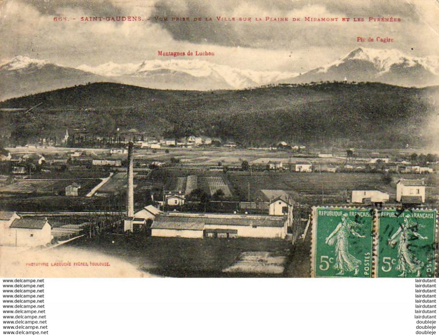 D31  SAINT-GAUDENS  Vue Prise De La Ville Sur La Plaine De Miramont Et Les Pyrénées ...... ( Ref FF1148 ) - Saint Gaudens