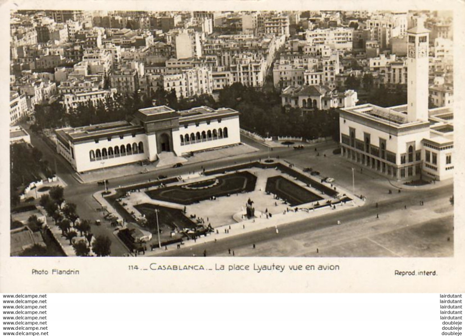 MAROC  CASABLANCA  La Place Lyautey Vue En Avion   ..... - Casablanca