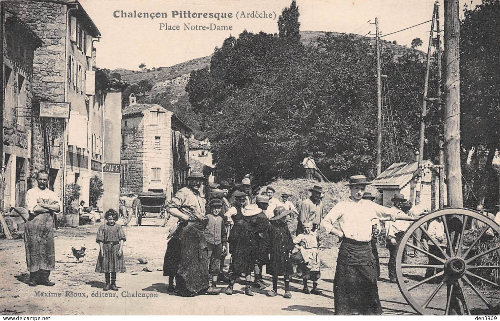 CHALENCON (Ardèche) Pittoresque - Place Notre-Dame - Charron - Autres & Non Classés