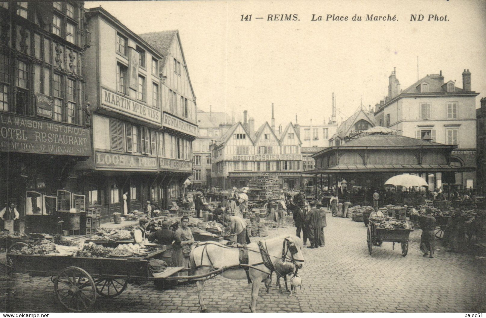 Reims - Place Des Marchés "marchés "animés" "cachet" - Reims