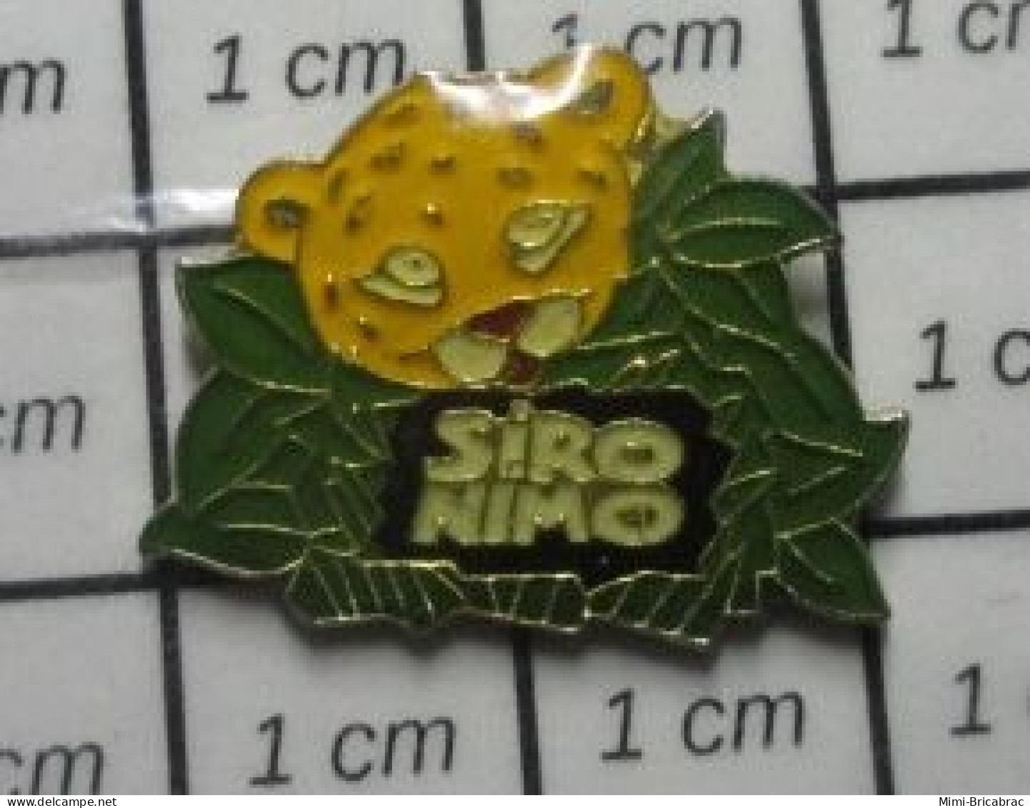 811B Pin's Pins / Beau Et Rare / BOISSONS  / SIROP SIRONIMO PANTHERE LEOPARD DANS LES FEUILLAGES - Boissons