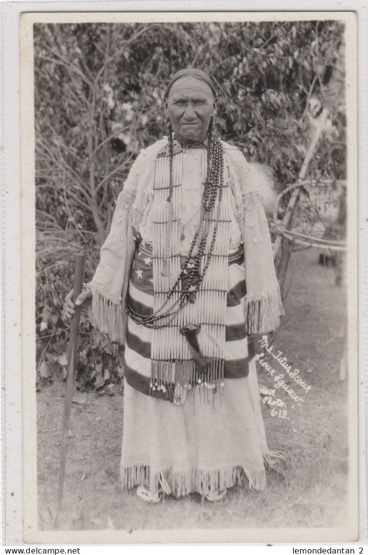 Sioux Squaw. Bell Photo. * - Indiens D'Amérique Du Nord