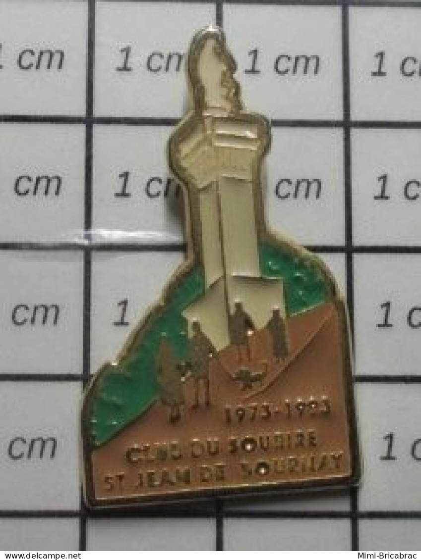 811B Pin's Pins / Beau Et Rare / ASSOCIATIONS / CLUB DU SOURIRE SAINT JEAN DU BOURNAY ISERE - Associations