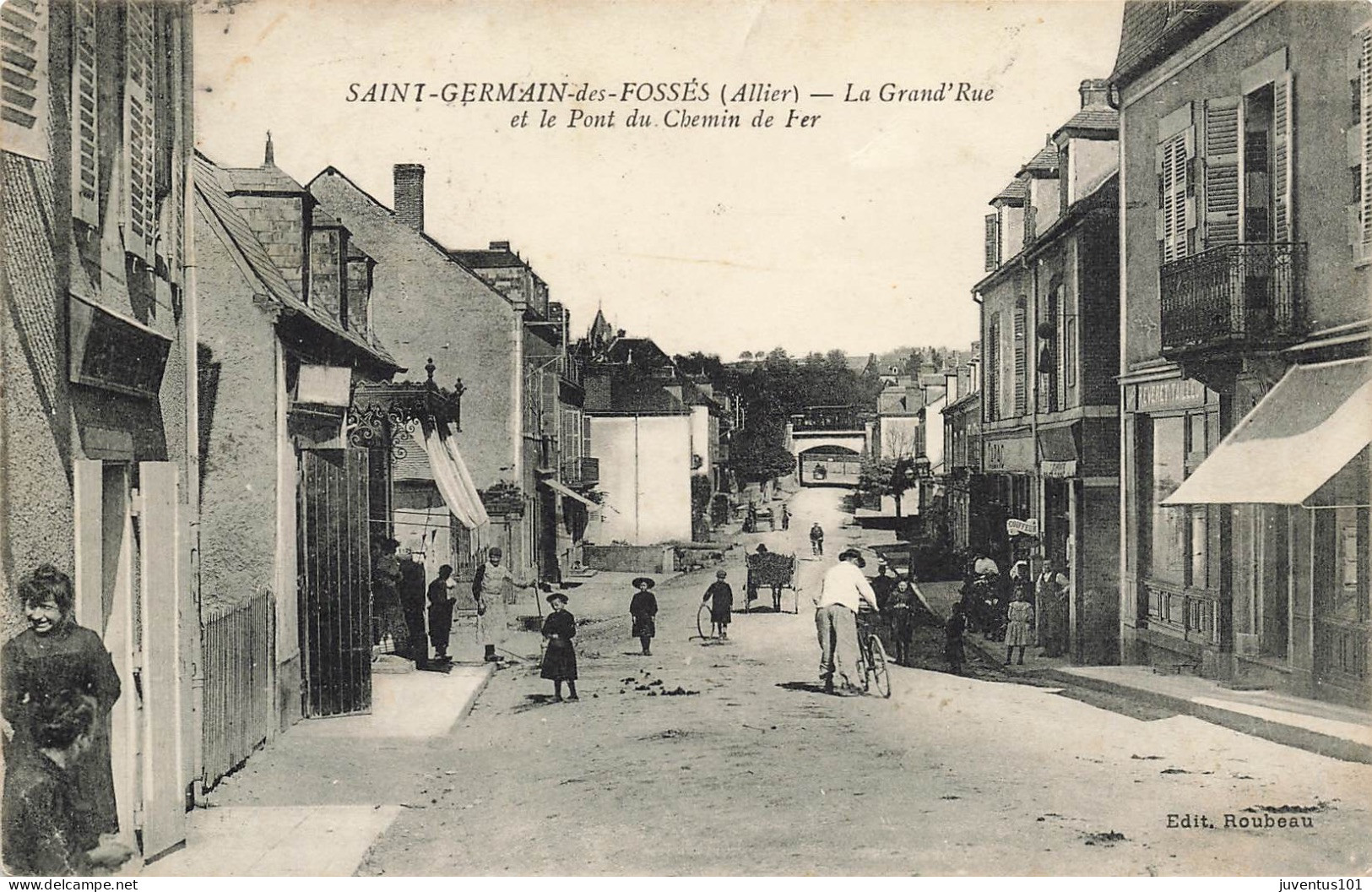 CPA Saint Germain Des Fossés-La Grand'rue-RARE    L2924 - Sonstige & Ohne Zuordnung