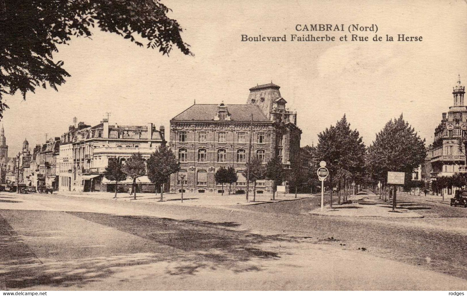 59 , Cpa  CAMBRAI , Boulevard Faidherbe Et Rue De La Herse (15181.V.24) - Cambrai
