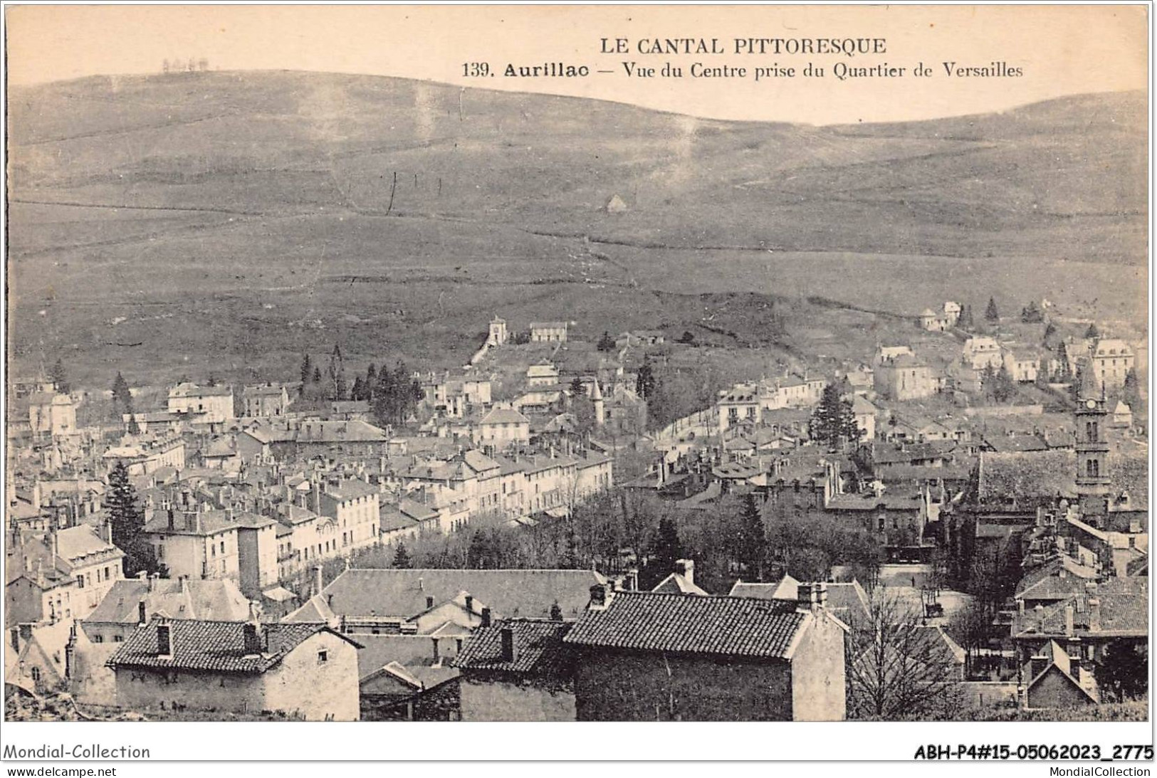 ABHP4-15-0302 - Le Cantal Pittoresque - AURILLAC - Vue Du Centre Prise Du Quartier De Versailles - Aurillac