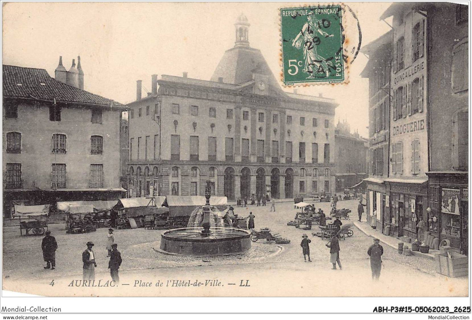 ABHP3-15-0227 - AURILLAC - Place De L'Hôtel-de-ville - Aurillac