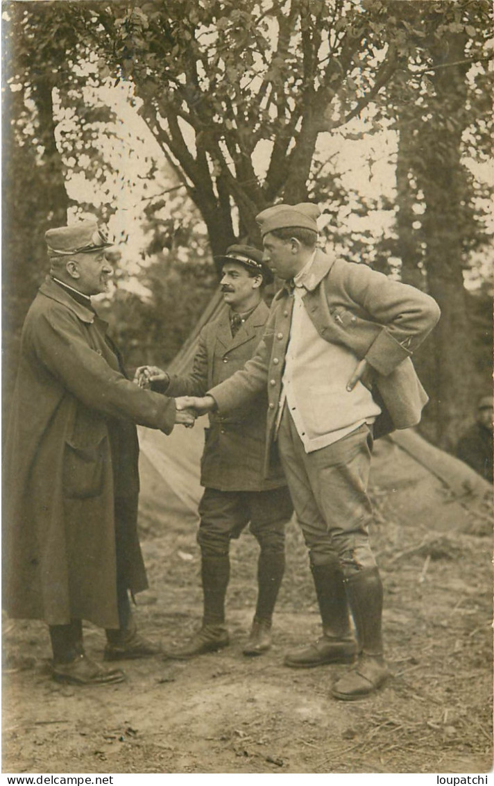 CARTE PHOTO  GROUPE DE MILITAIRES - Guerre 1914-18
