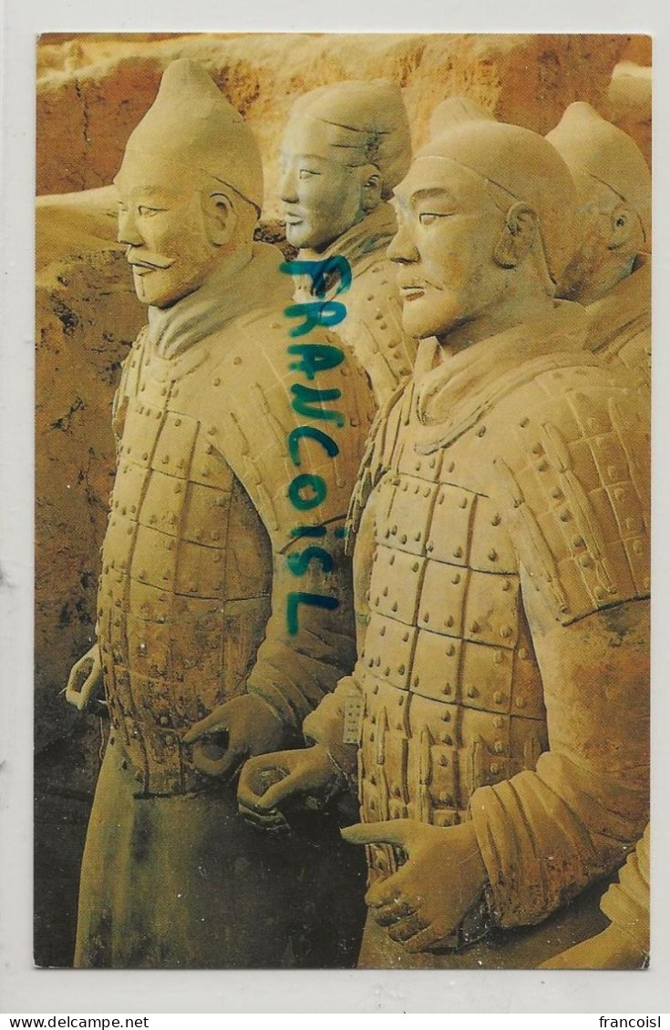 Chine. Armée De Qin. Figures Of Warriors Terre Cuite - China