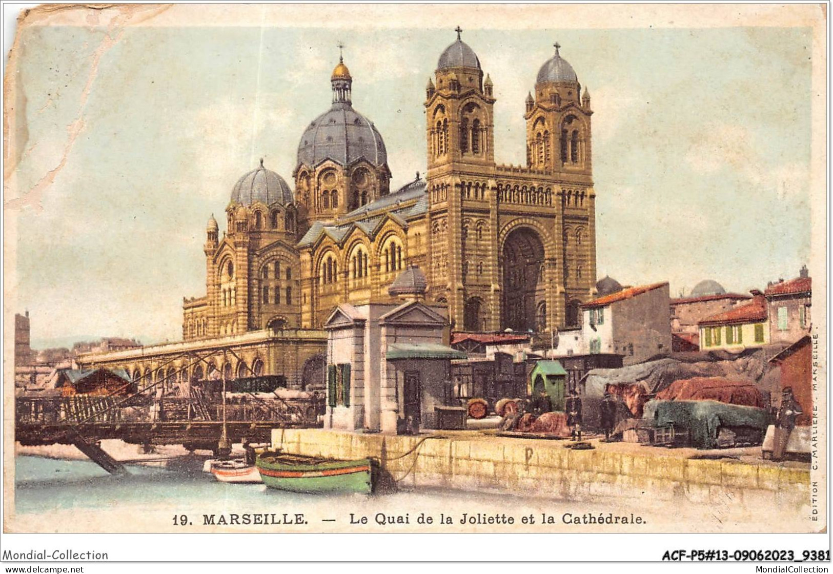 ACFP5-13-0408 - MARSEILLE - Le Quai De La Joliette Et La Cathédrale  - Joliette, Zone Portuaire