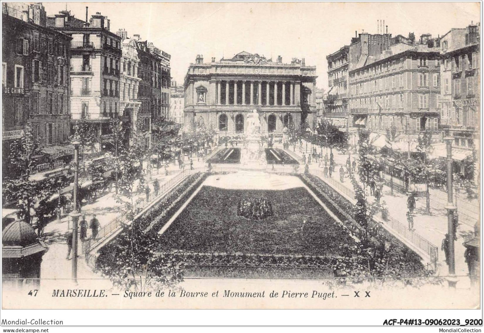 ACFP4-13-0317 - MARSEILLE - Square De La Bourse Et Monument De Pierre Puget - Otros Monumentos