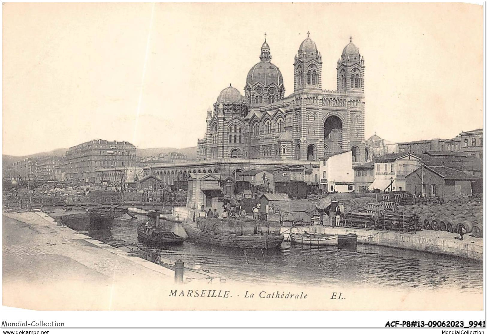 ACFP8-13-0689 - MARSEILLE - La Cathédrale  - Joliette, Zone Portuaire