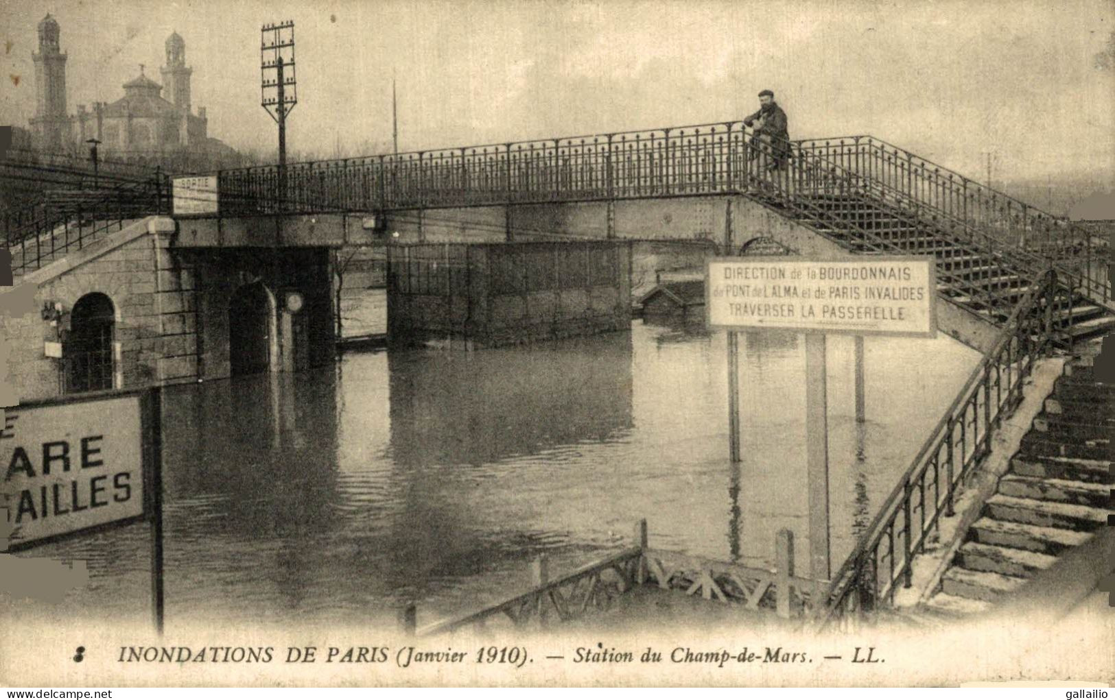 INONDATIONS DE PARIS STATION DU CHAMP DE MARS - Paris Flood, 1910