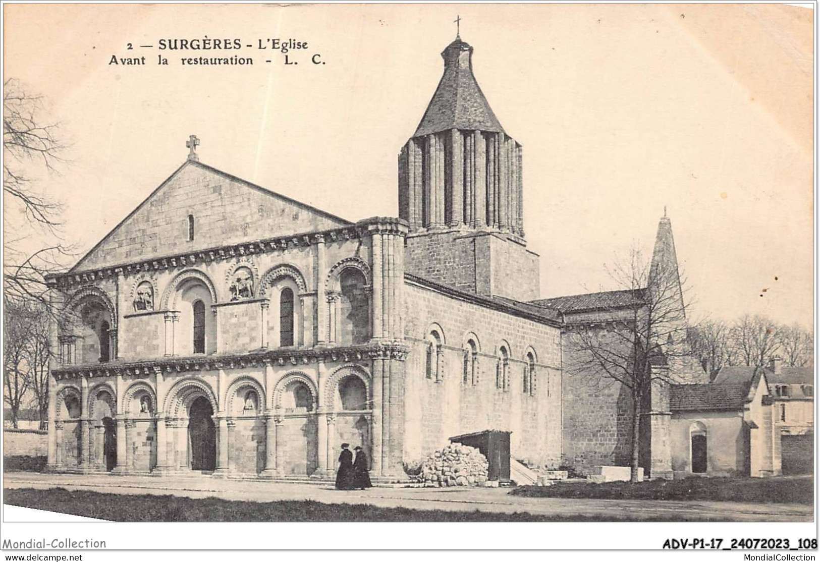 ADVP1-17-0055 - SURGERES - L'église Avant La Restauration  - Surgères